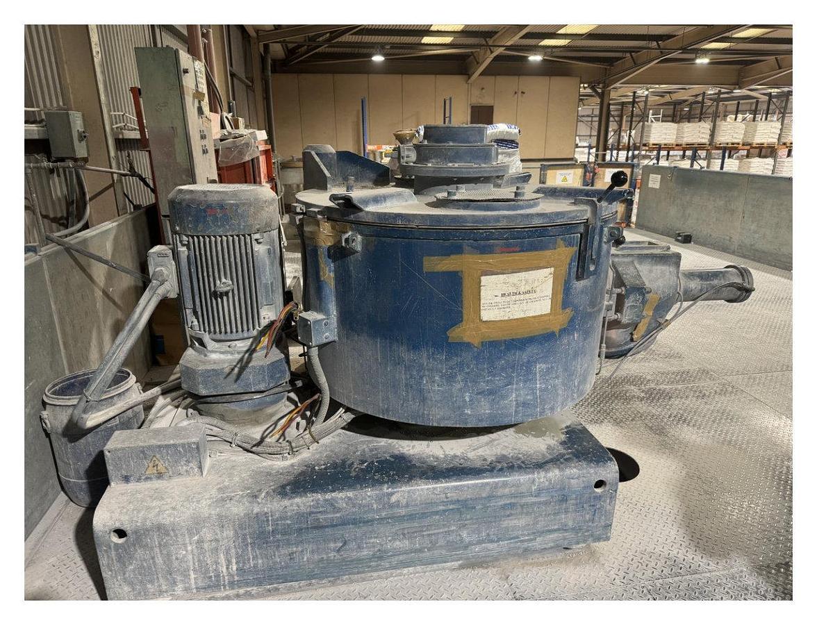Used 600ltr Mixaco High Speed Mixer. Model M600 V 580 max capacity. 30 Hp motor.  Stainless steel mixing chamber pneumatic discharge valve.