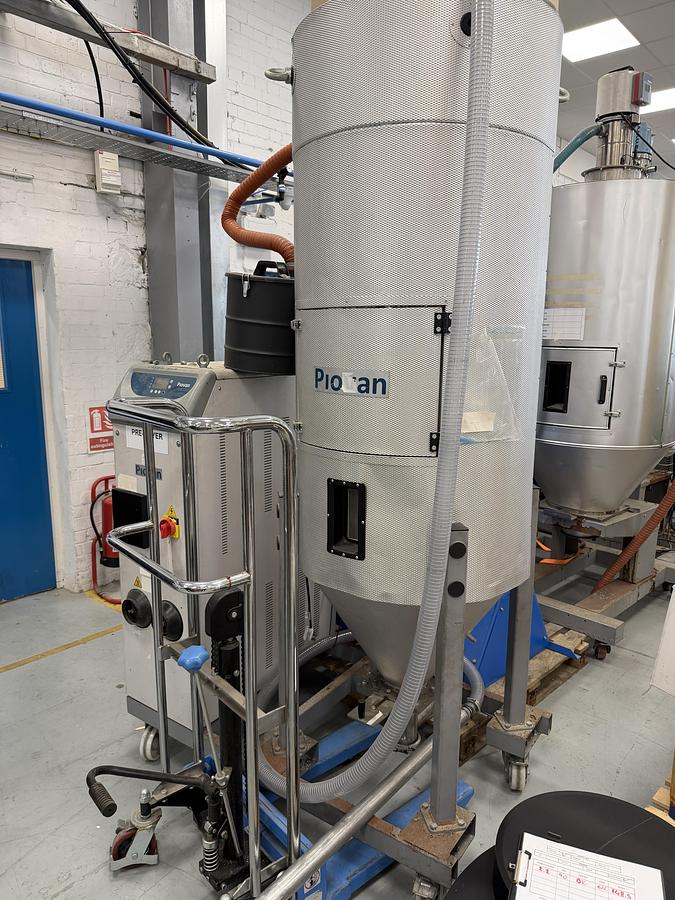 Used 500litre Piovan dryer model DPM615 2015