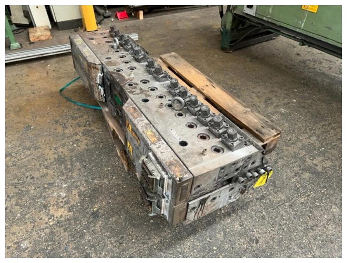 Used 600mm X 600mm Illig Lab Vac Former