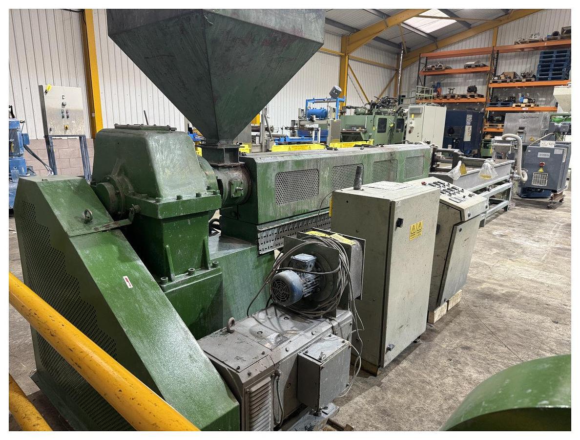 Used 85mm Pelletising Line. 85mm Kweenb Extruder 2007 . 360mm Wide Water Bath. Air Knife.Pelletiser. Gough Classifier.