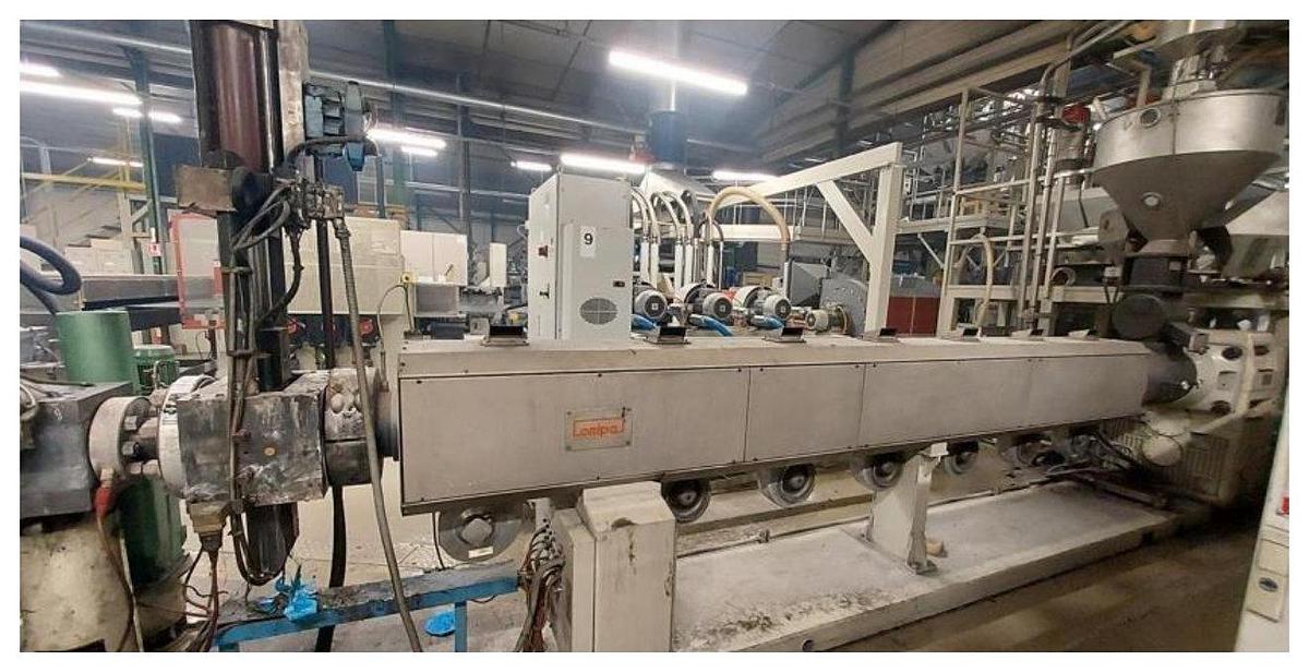 Used Cyclone and dust collection with bag stand