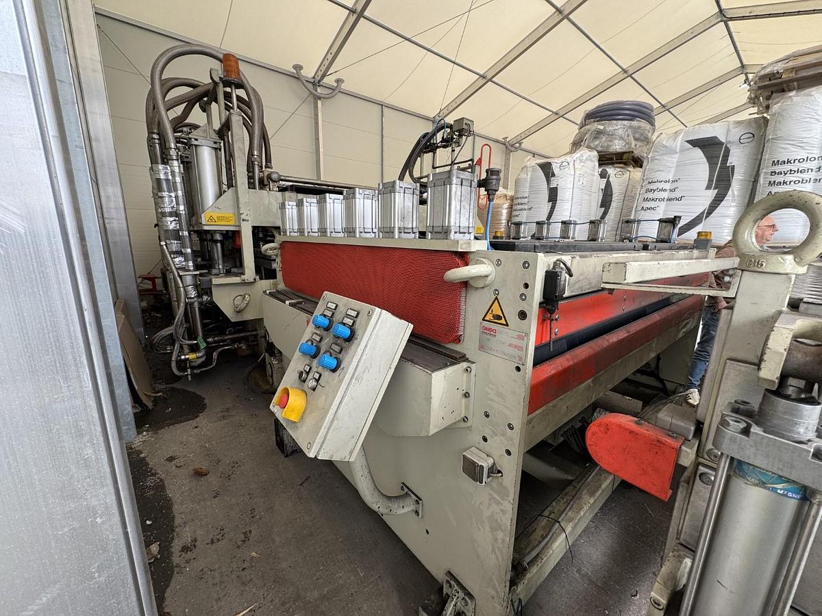 Used 2200mm Wide Omipa Twin Wall Downstream. Calibration Unit, Mutli Roll Haul Off. Oven. Double Haul With Protective Film Stations. Cross Cutt Saw
