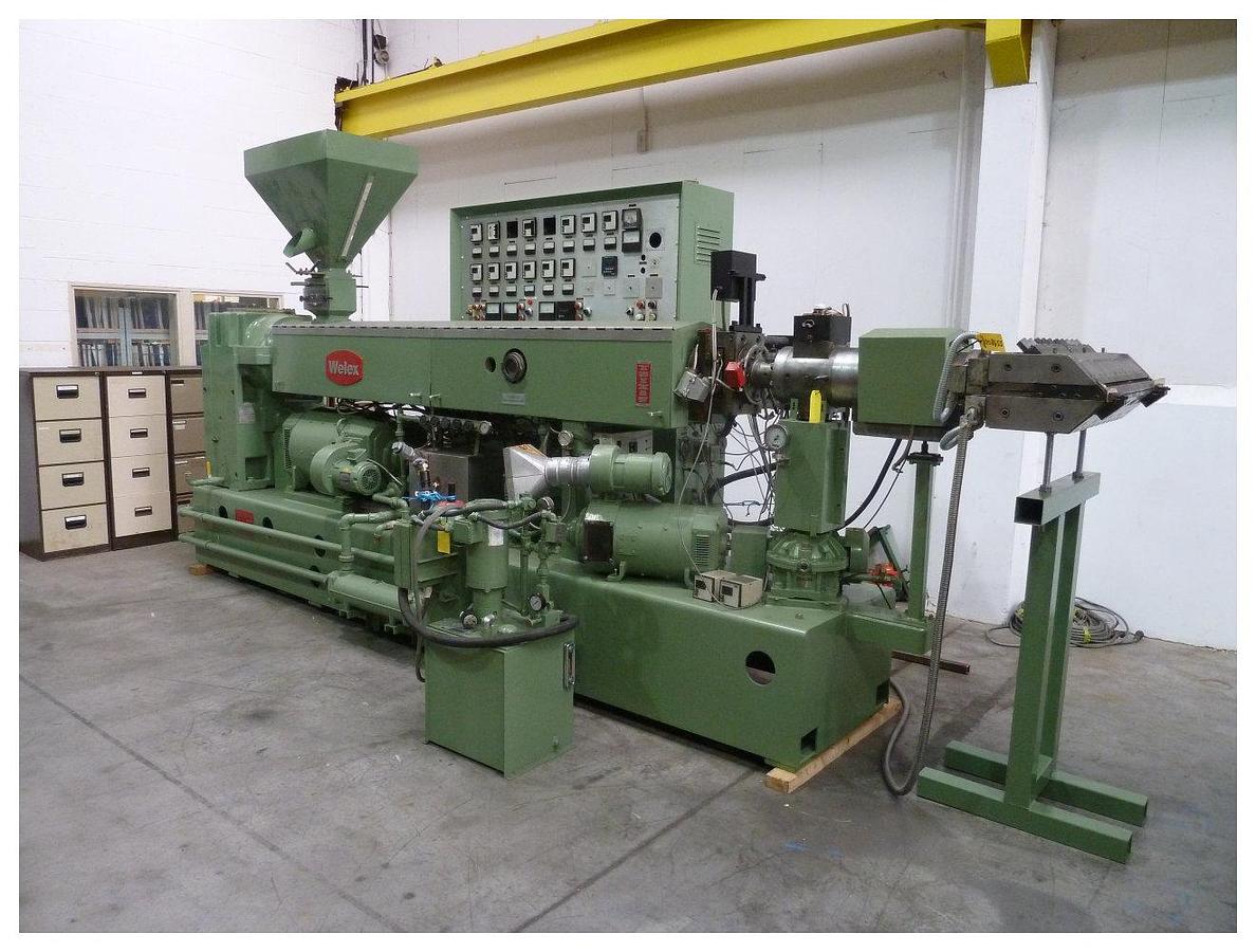 Used 890mm Welex sheet line 90mm extruder. Die  3 roll stack, haul off and Famco guillotine.