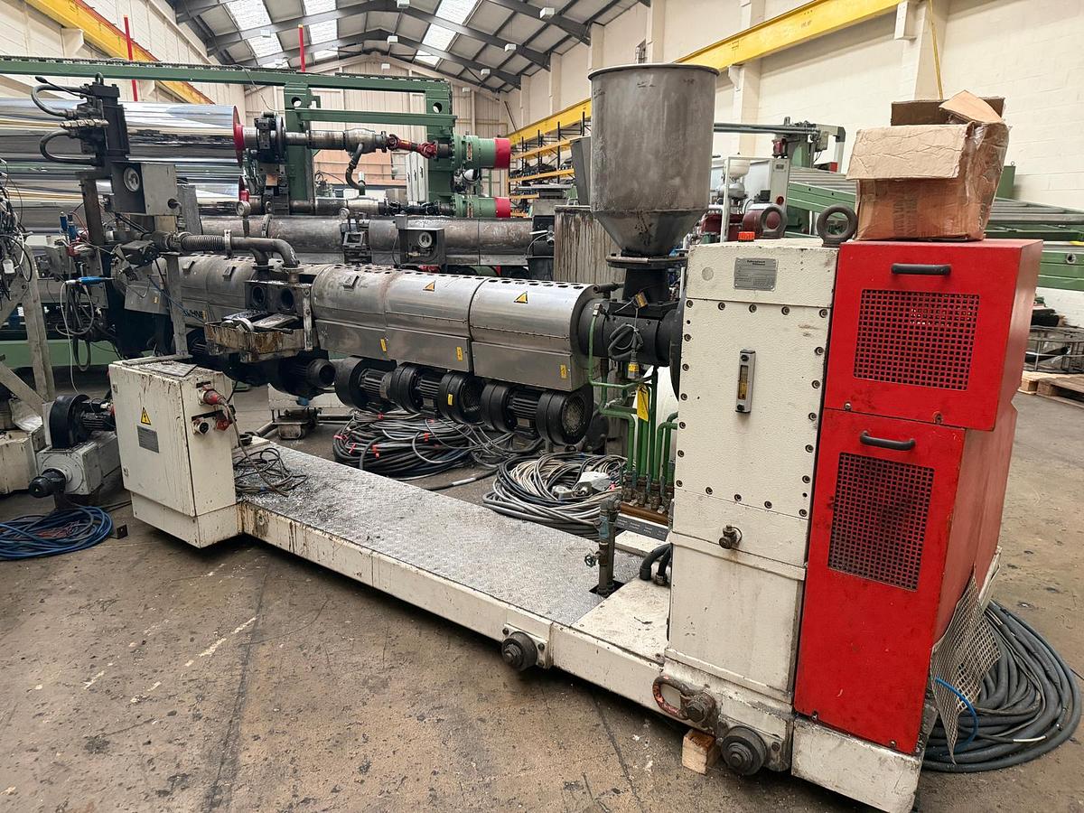 Used 1800mm wide SML Davis Standard coextrusion sheet line. 120/90mm extruders.