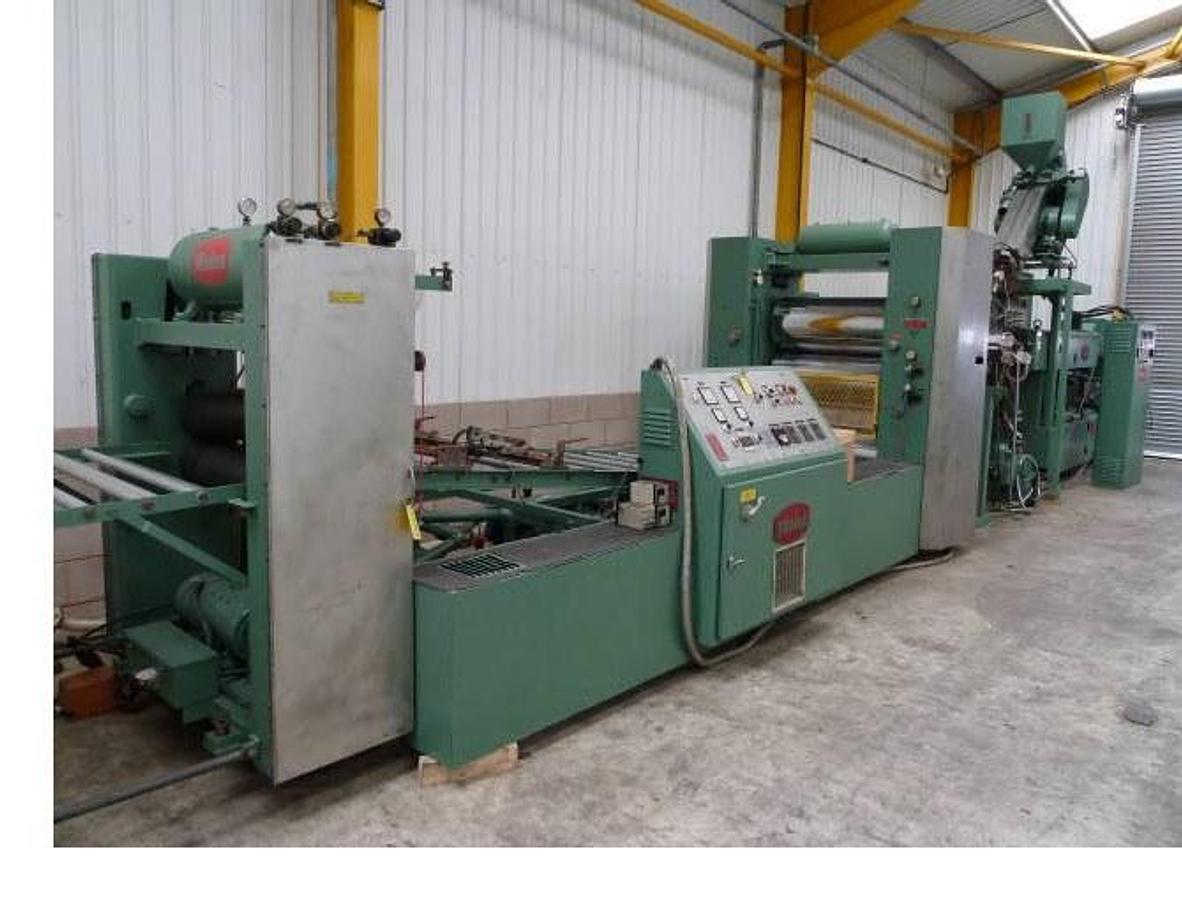 Used 1040mm Welex Co extrusion Line. 90mm main extruder & g/pump,50mm co-extruder, 915mm EDI R75 die,1040mm 3 roll stack, haul off, guillotine or winder