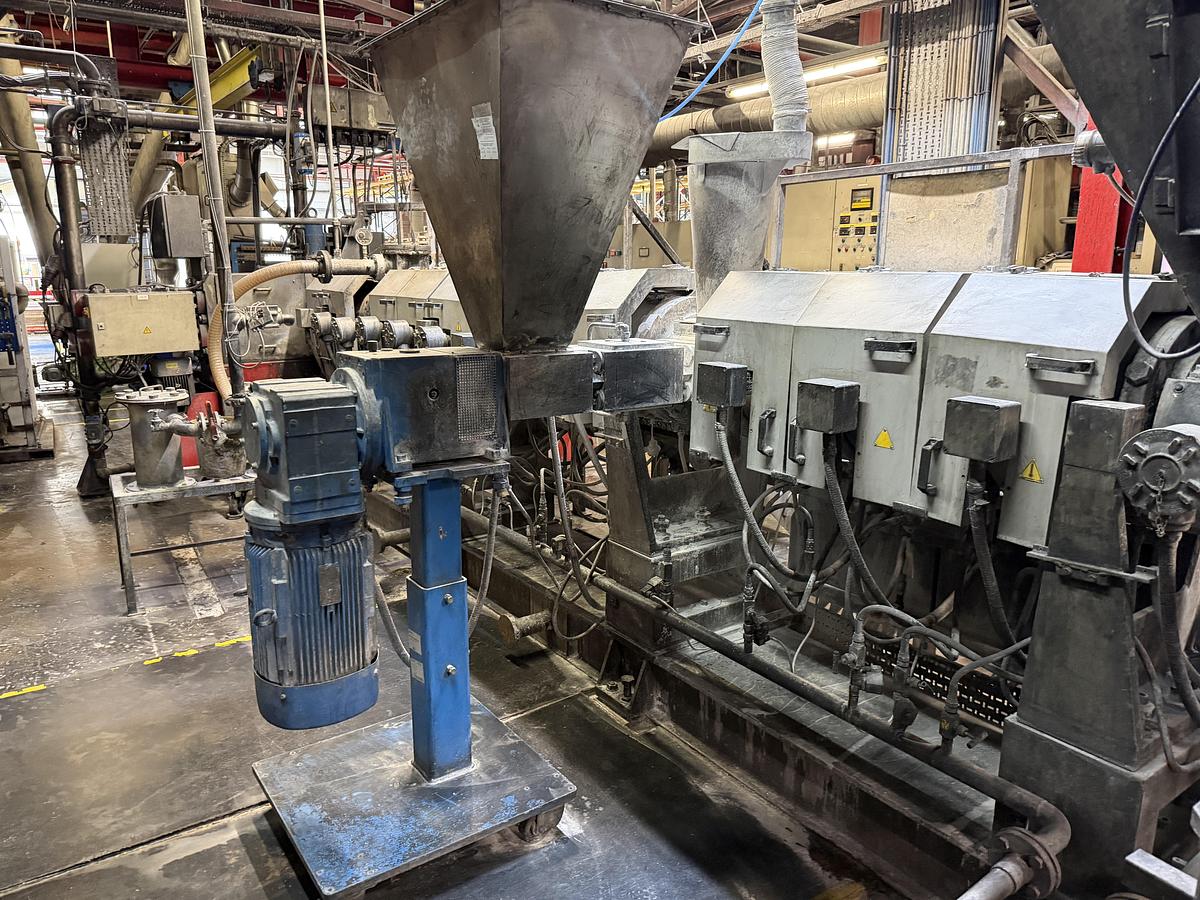 Used 130mm Maris TM133MV twin screw compounding line. 340rpm max. 710kw motor. Gala Model 7 underwater pelletiser. Ktron feeders