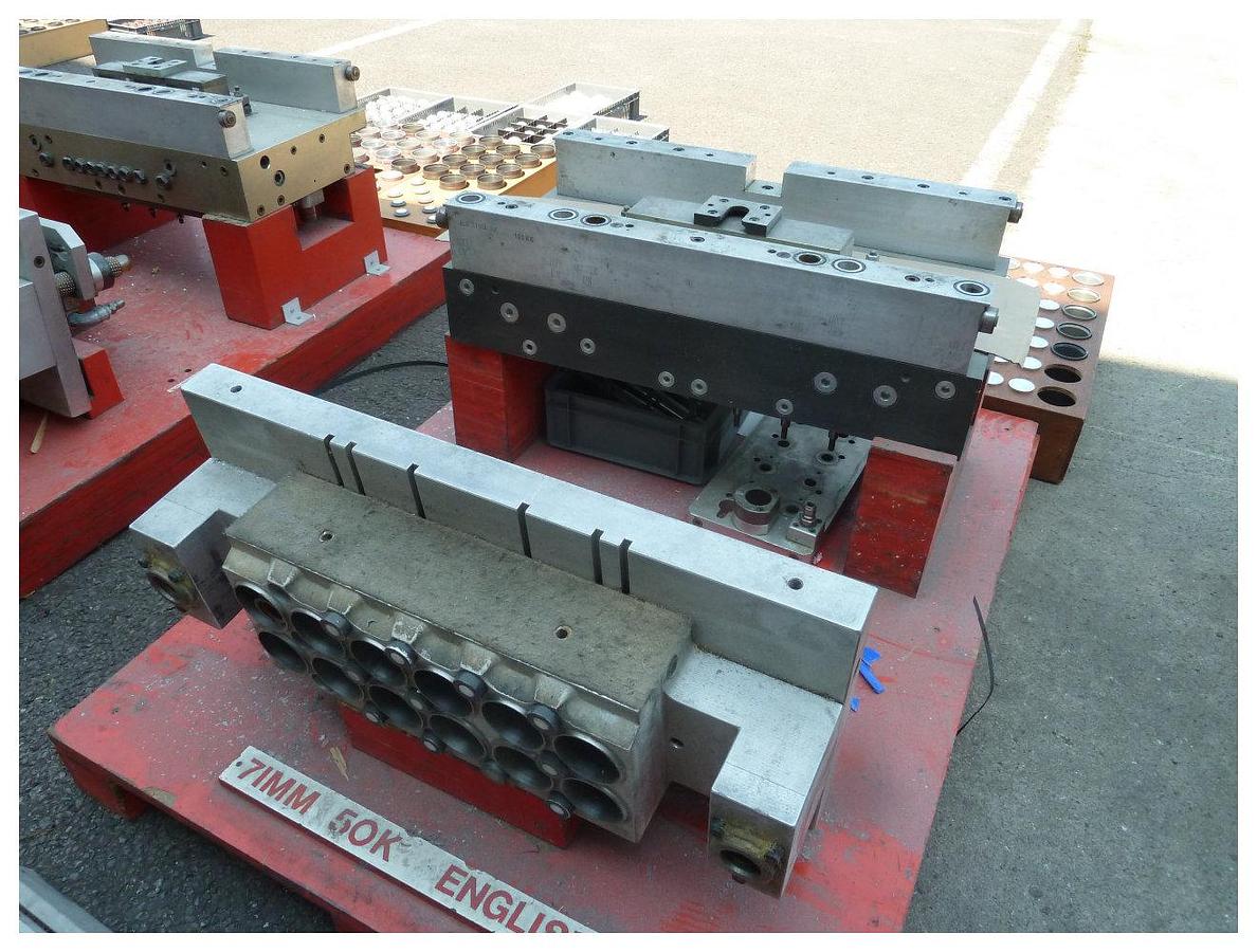 Used Illig RDM 50K 71mm 12 impression tool with stacker parts