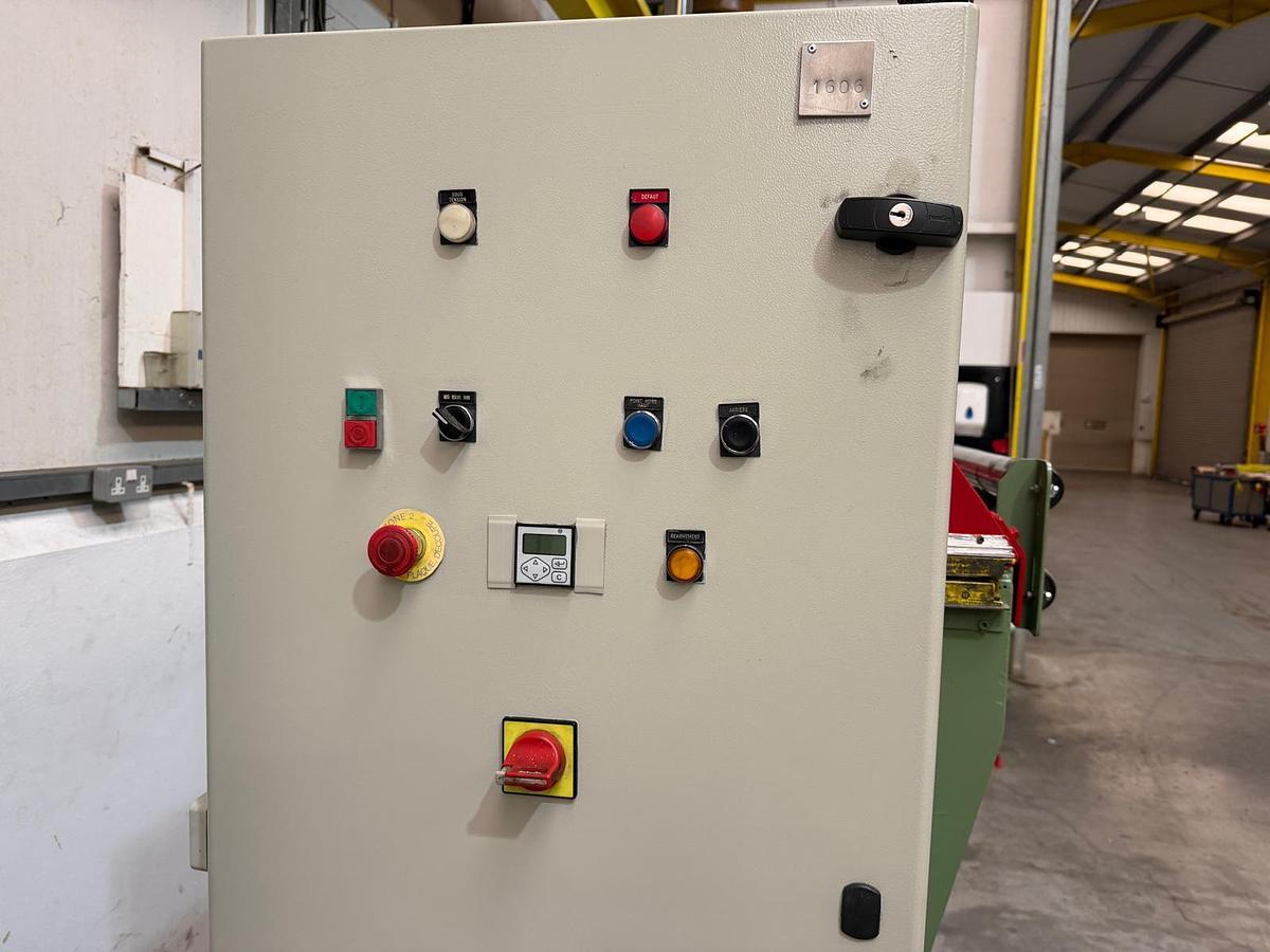 Used 2000mm wide Fasti sheet guillotine