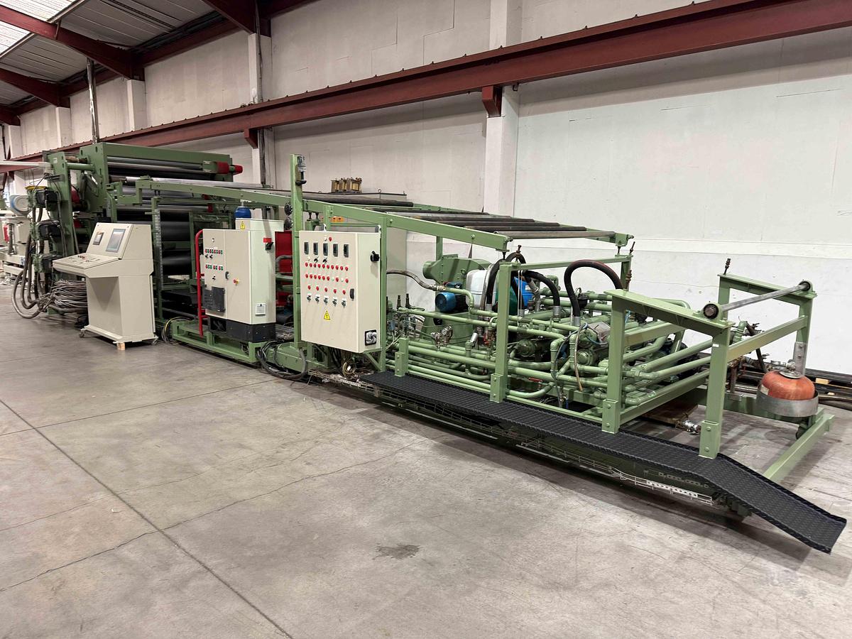 Used 1900mm wide Omam 3 roll polishing stack with 500mm dia rolls pump group and haul off. Spare rolls, hydraulic nip with pump unit, haul off. Operator panel.