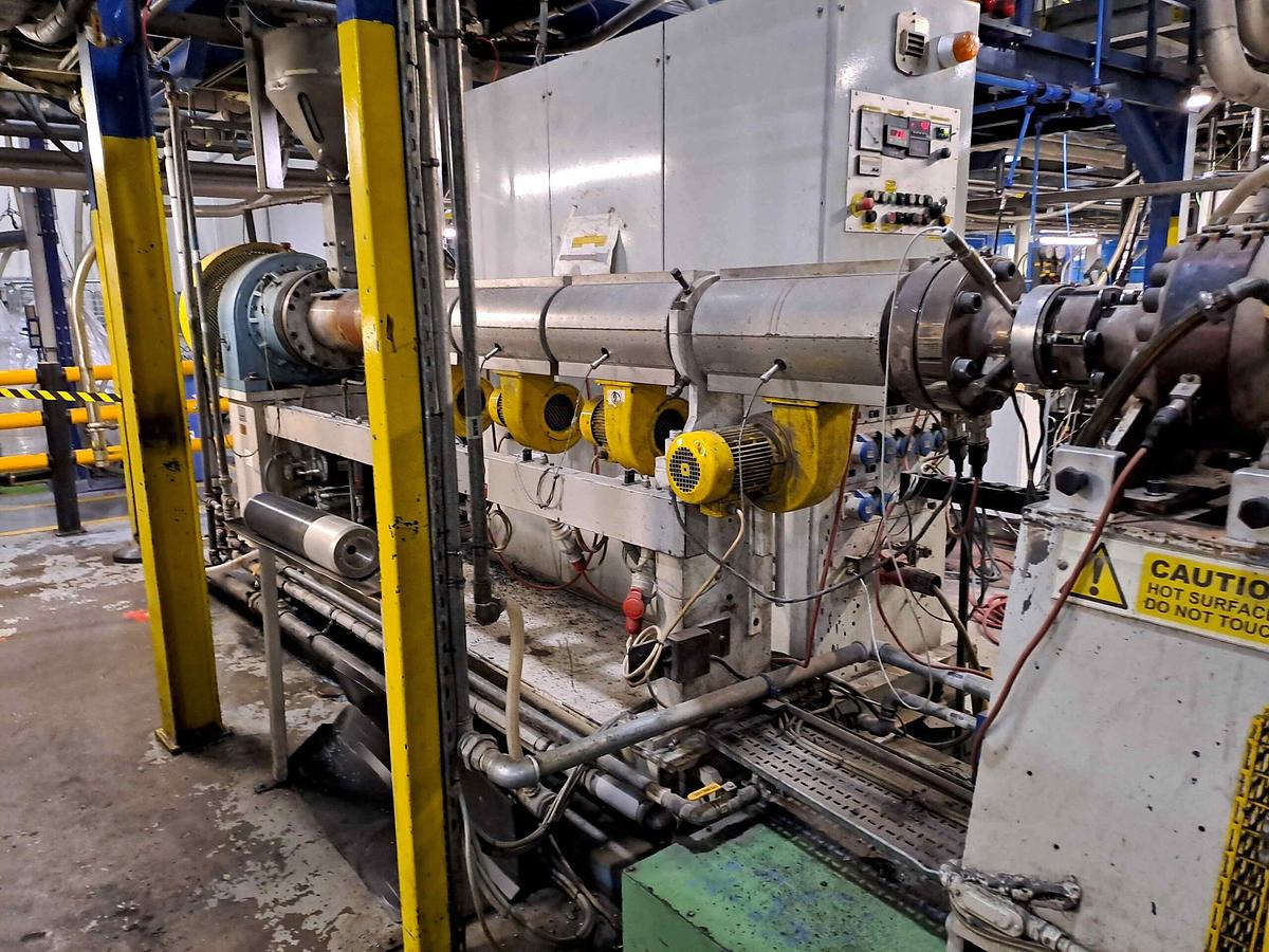 Used 250mm Battenfeld corrugated pipe line with 90mm Battenfeld 1-90-30B extruder, Corma 820-6M corrugator, Cooling tank, take off table.