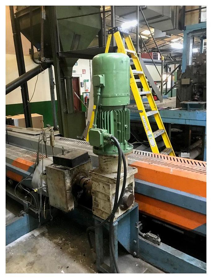 Used 60mm Plasticisers single screw extruder with 40kw dc motor, temp panel and meter pump