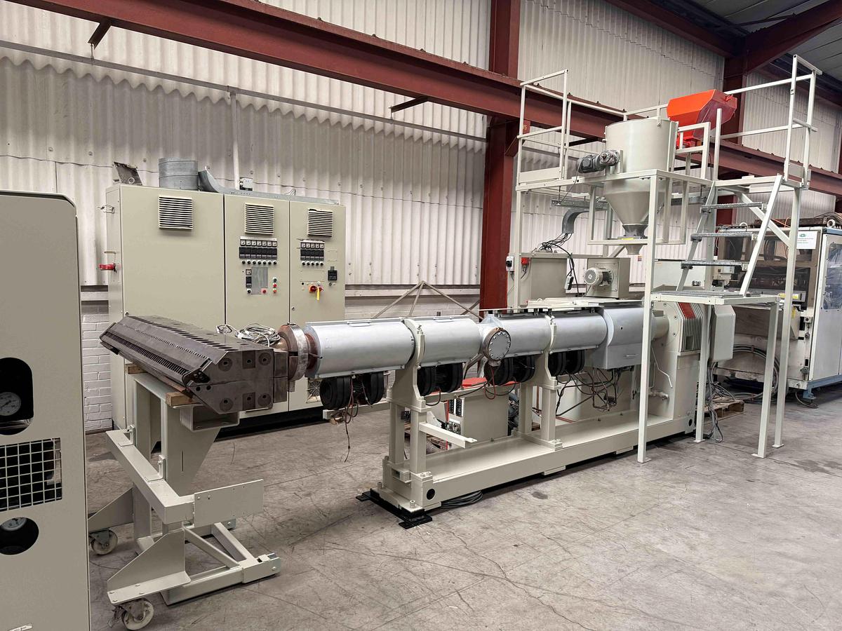 Used 1600mm Wide Battenfeld Gloenco  Sheet Line  120mm Extruder, , 1400mm Die, Roll Stack, Haul Off