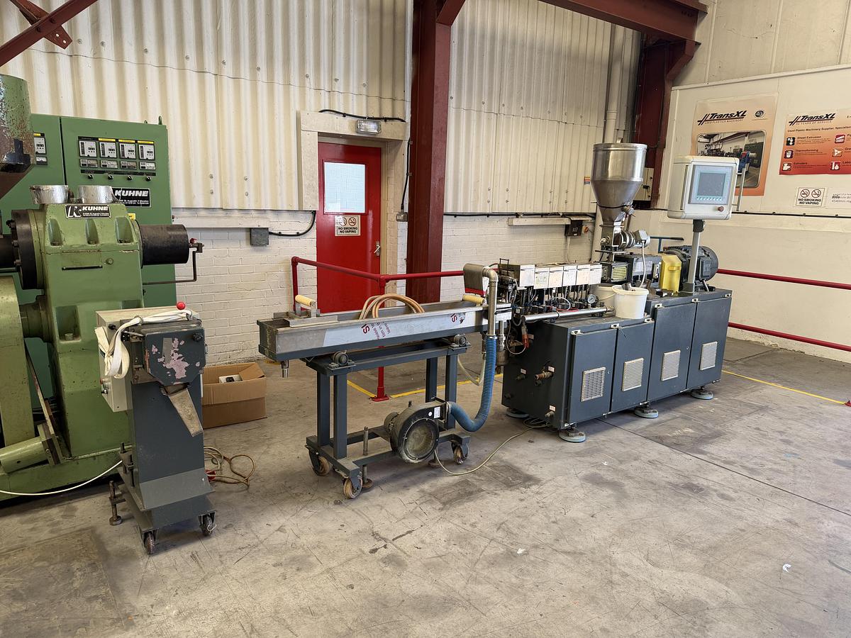 Used 20mm Useon twin screw lab pelletising line with water bath, air knife and pelletiser. 11kw ac motor 2017