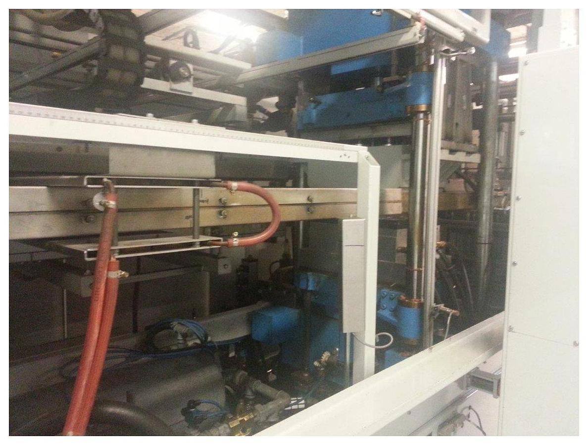 Used 520x400mm Kiefel Kl 52 BFS Auto Pressure/ Vacuum Former With Steel Rule Cut In Place, Stacker And Waste Rewind Ps,eps,pp,pe,pvc,apet, 1996 24000hrs