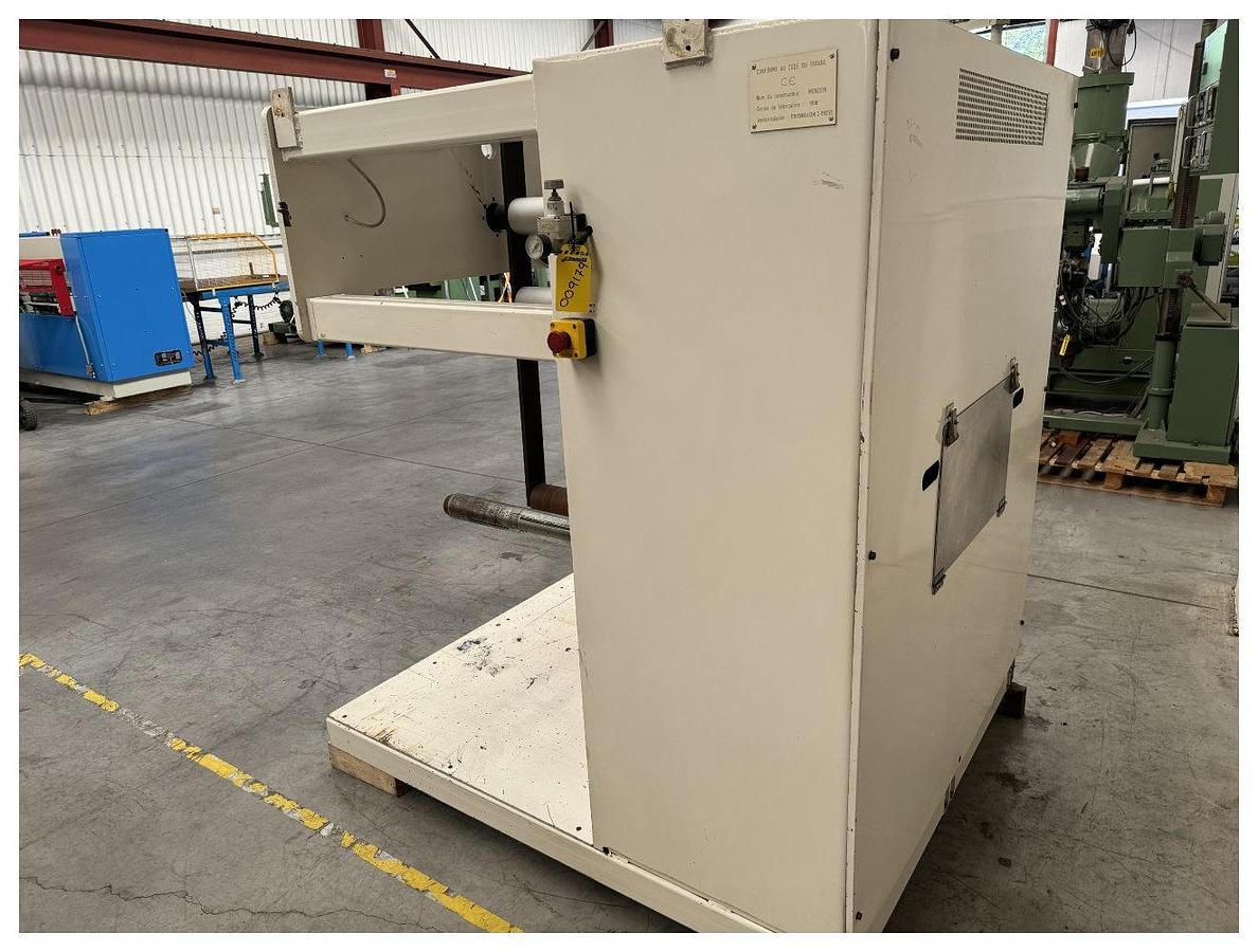 Used 800mm Wide Mondon Dual Station Winder. 500mm Max roll diameter 500mm. Model 1711 1998. PET/PP sheet