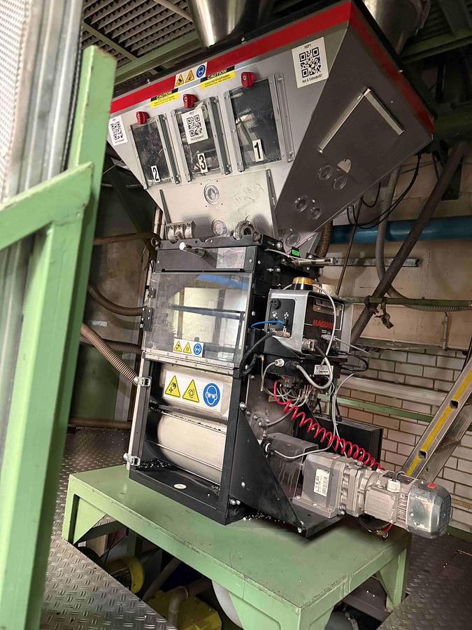 Used 4 component Maguire model WSB940 gravimetric blender 