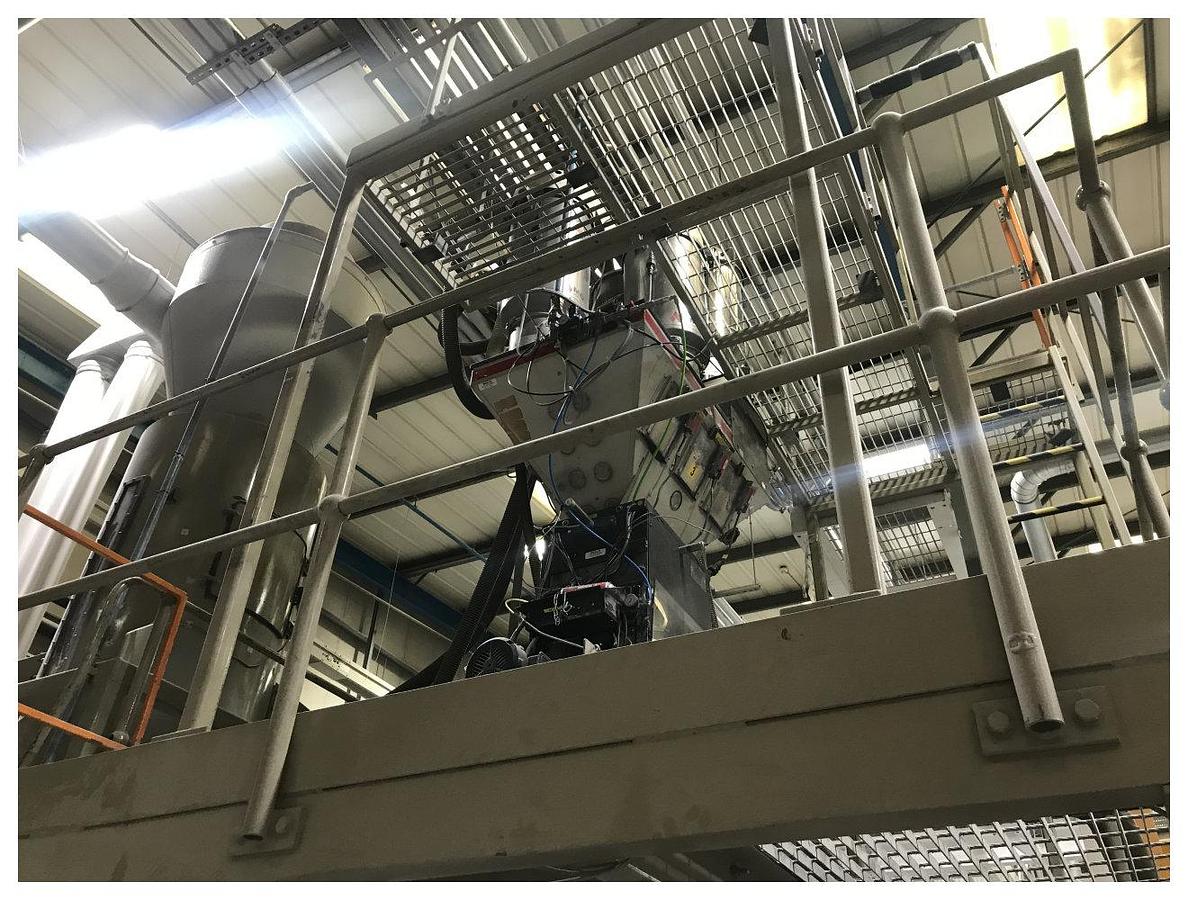 Used 40" Brown model B4042 thermoformer  , B4042 former and T340 trim press. 1996