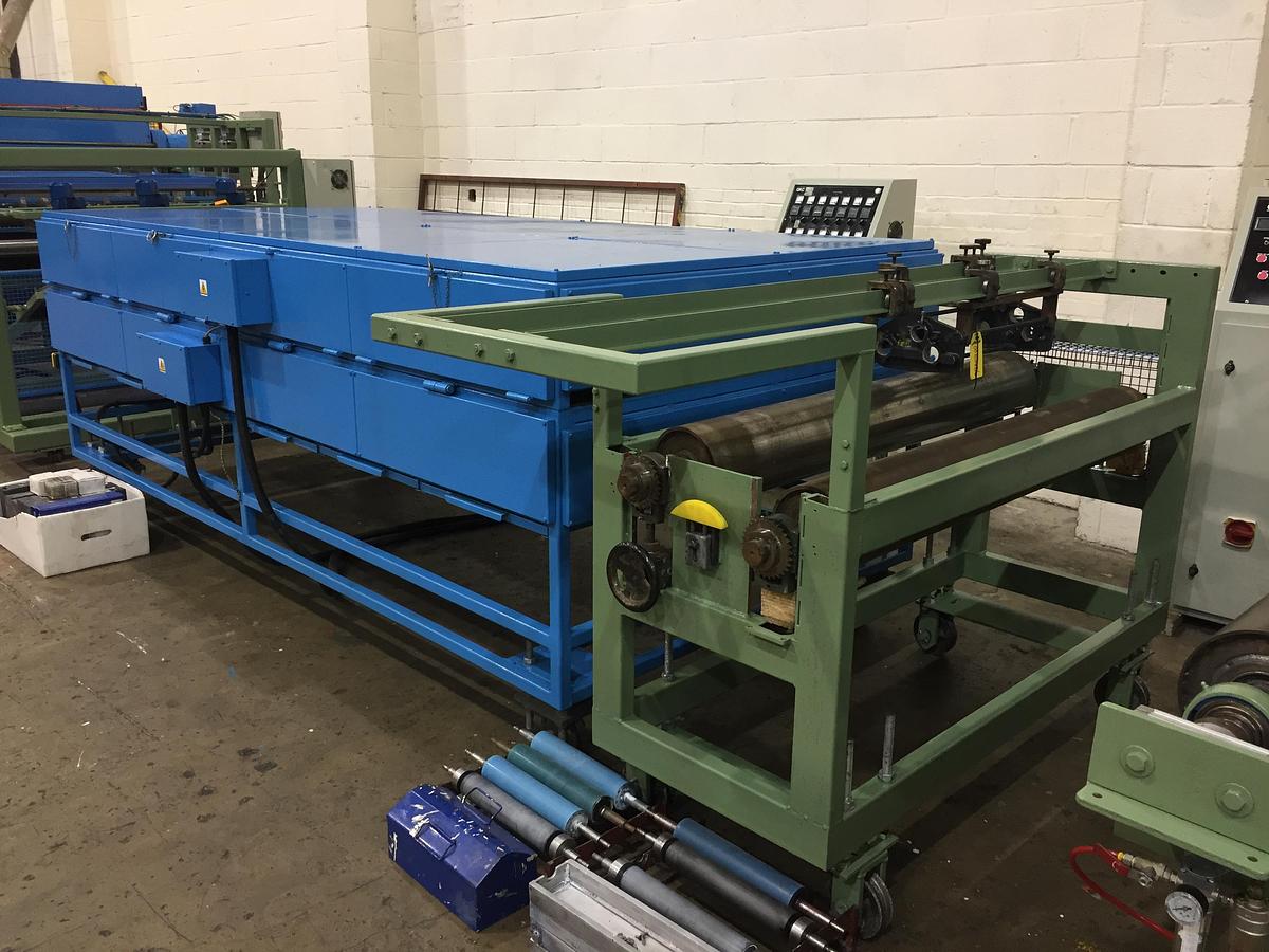 Used 1400mm wide Welex Rossi PP twin wall line, Running 1-5mm ;120mm extruder, s/changer, die, calibrator, hauloff, oven, haul off, guillotine.