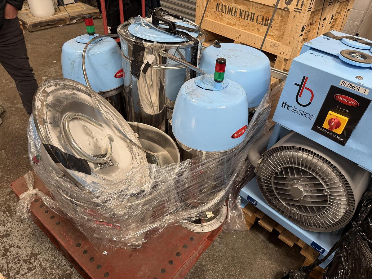 Used Moretto Hopper loaders and blowers. 