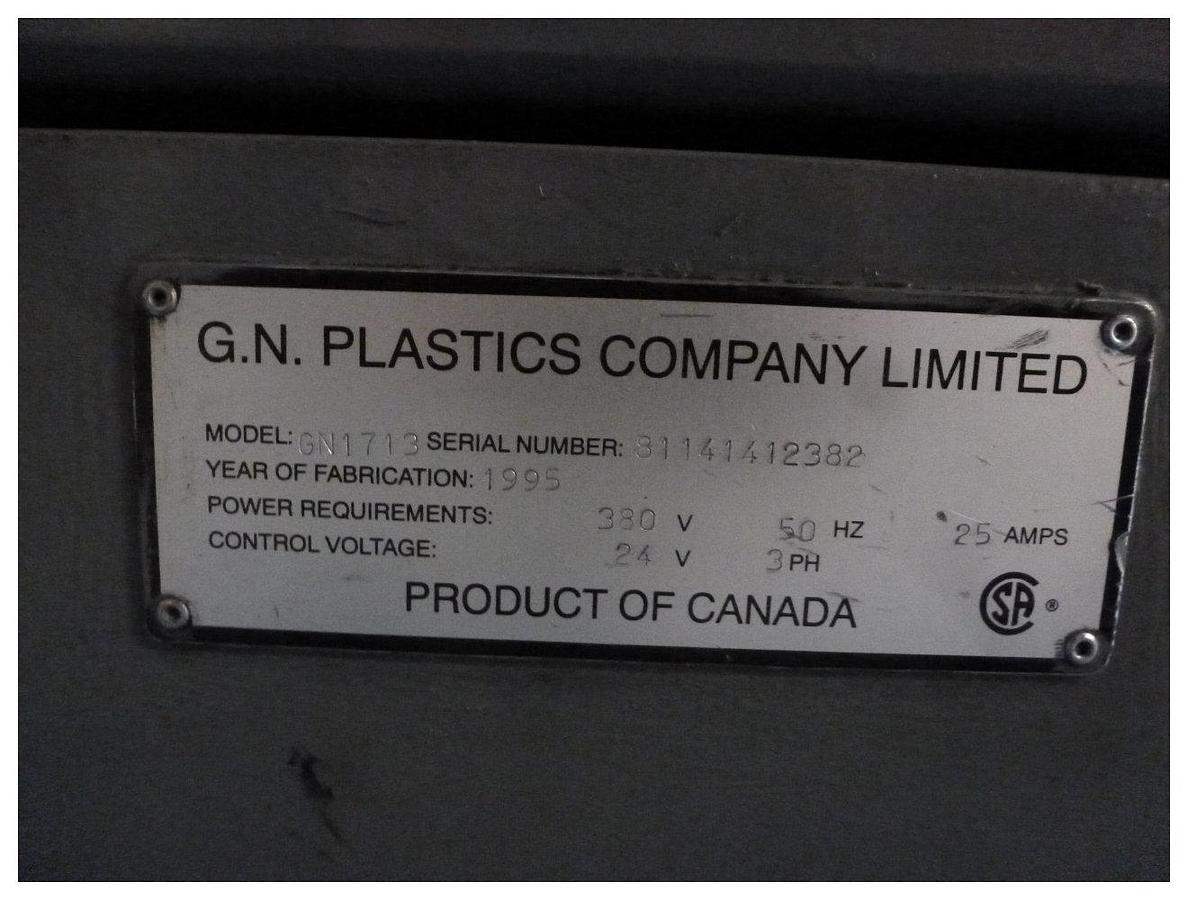 Used 432mm x 330mm GN model 1713 thermoforming machine. Max draw 100mm. Roll fed. Max sheet width 533mm. 600mm max roll diameter. 30 cycles max 1995