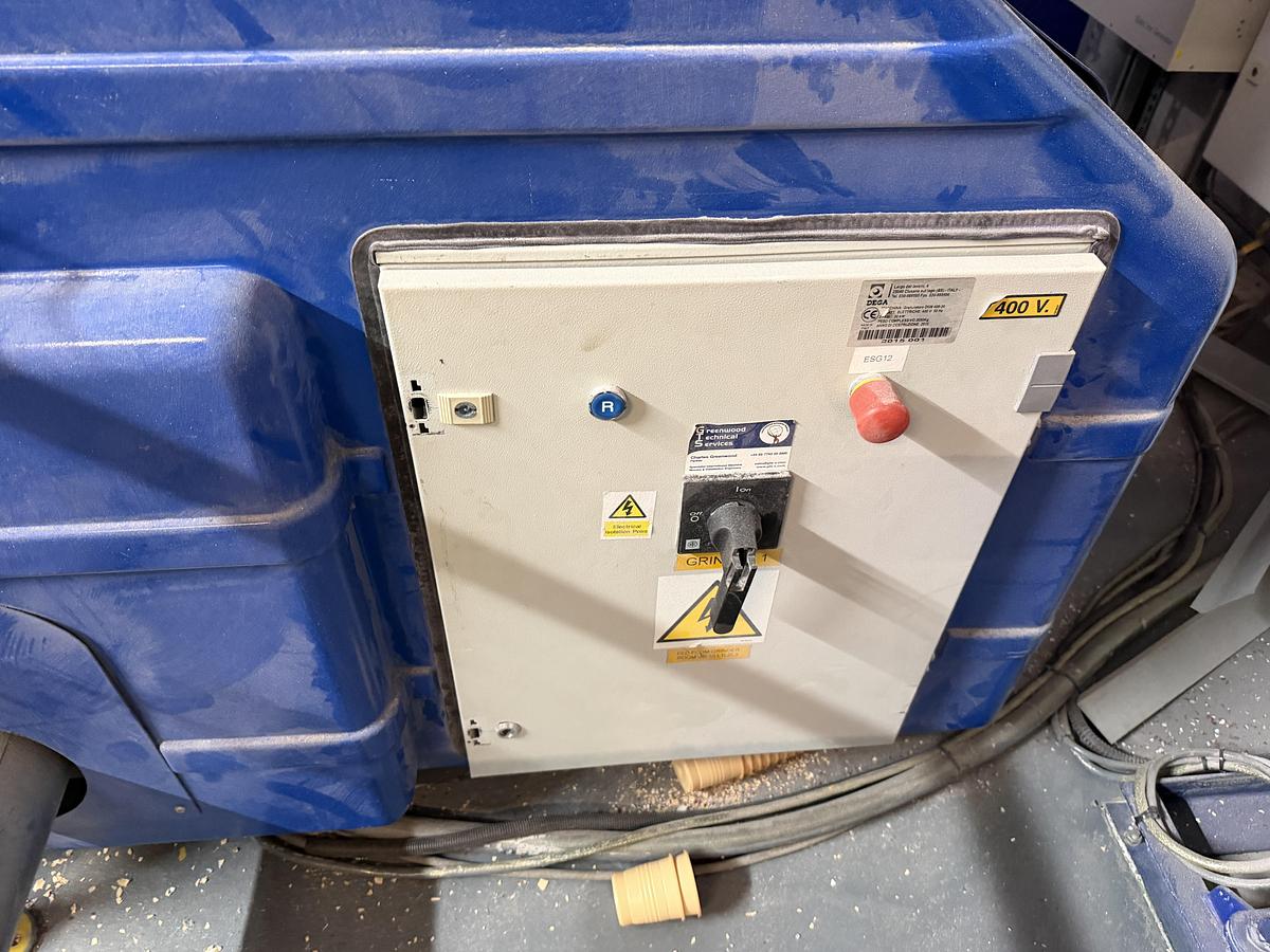 Used 900mm wide Dega granulator model DGN 409-30 30kw motor with 3 blade rotor. Sound proofed. Fan and cyclone 2015