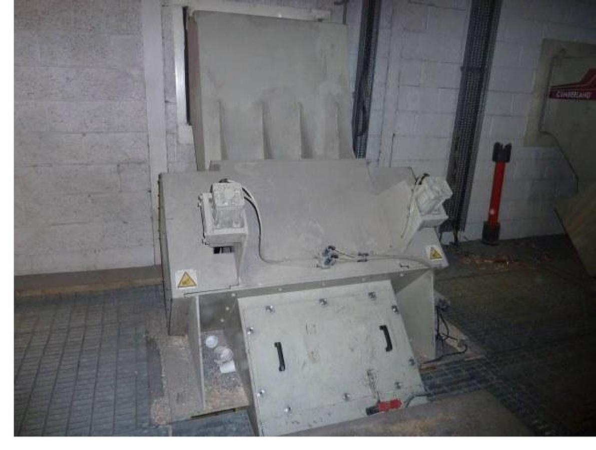 Used 900 X 450mm Cumberland Model 4590. Soundproofed Granulator, Nip Roll Infeed 1997.