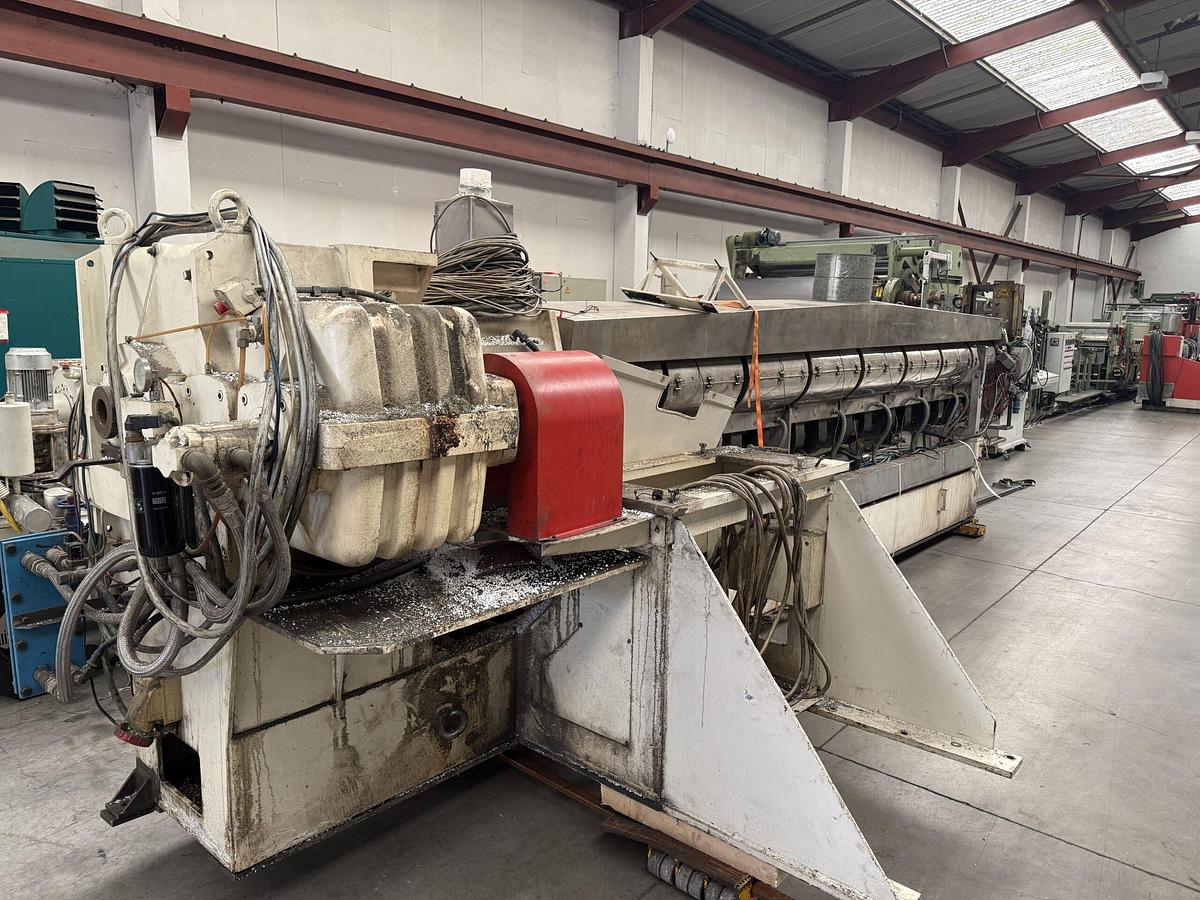 Used 175mm Erwepa Davis Standard Single Screw Extruder Vented. 350kw Dc Motor With Drive. Electrically Heated Barrel, Screen Changer, Gear Pump