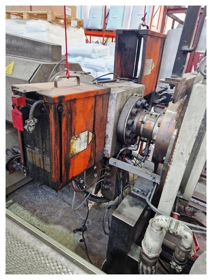 Used 150mm Omipa pelletising line with crammer, vented. with screen changer and Filtec under water pelletiser. 800kg/hr. 352kw motor OM150 1997