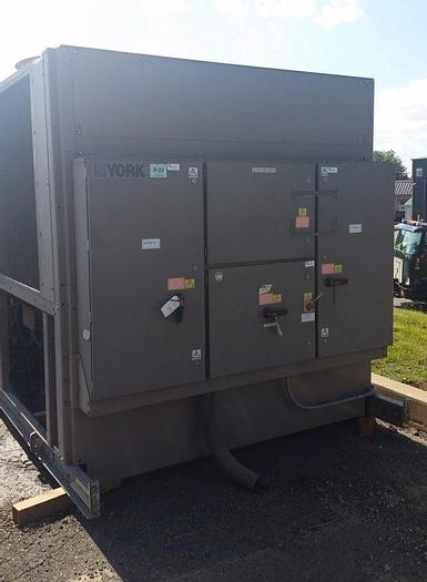 Used York Air Cooled Screw Liquid Chiller; Md#YCAS0140
