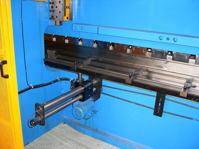 Plegadora MQD DE 3200x125TN