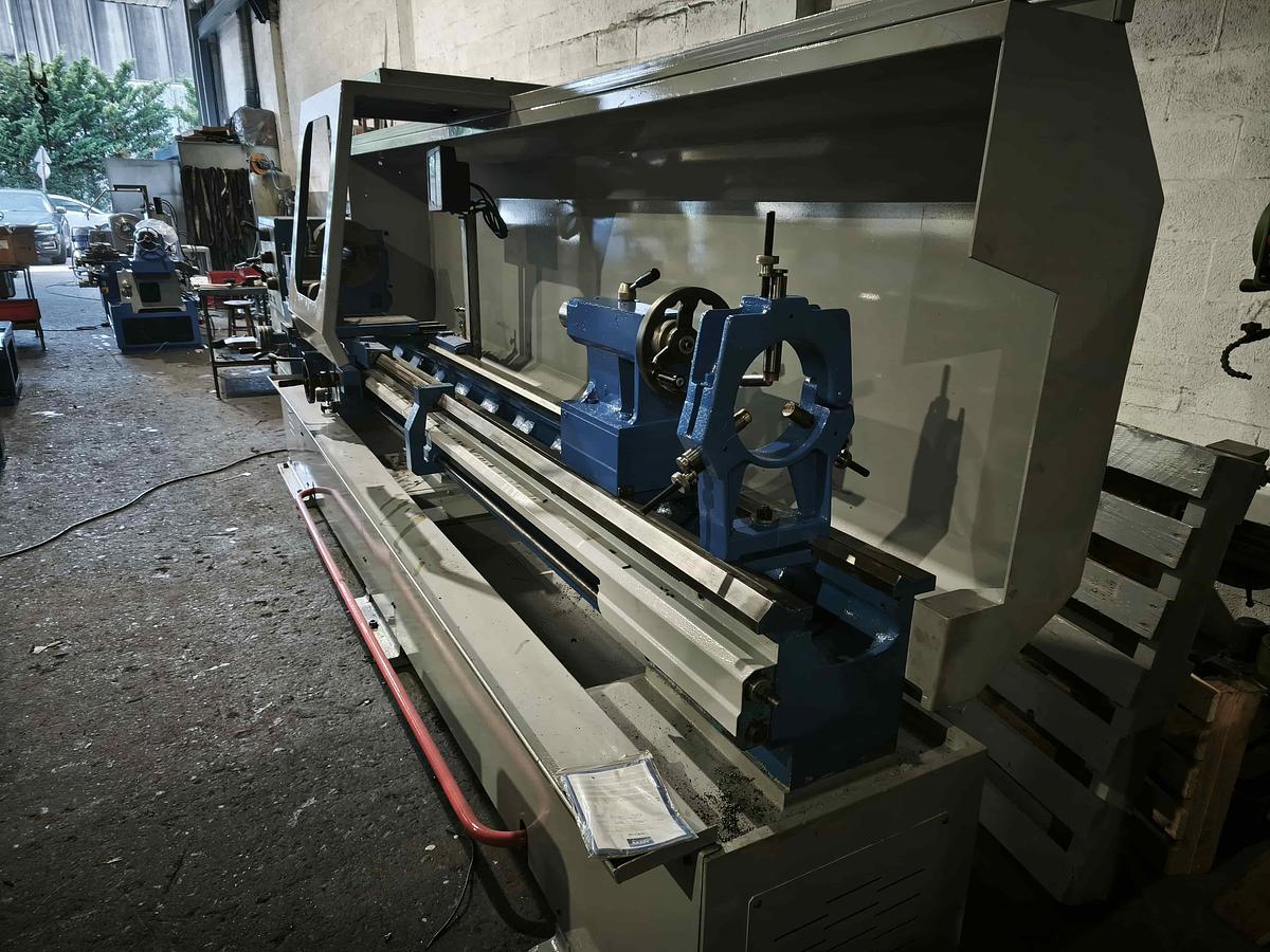 Usado TORNO PINACHO S90-310 DE 3000