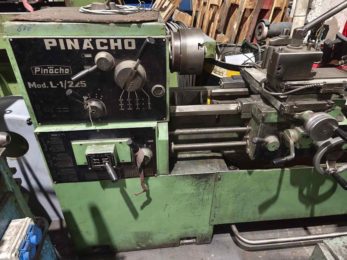 Usado TORNO PINACHO L1-225 DE 1650