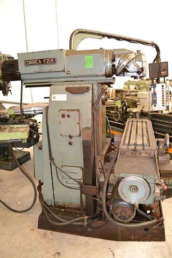 D'occasion FRAISEUSE CORREA F2UE