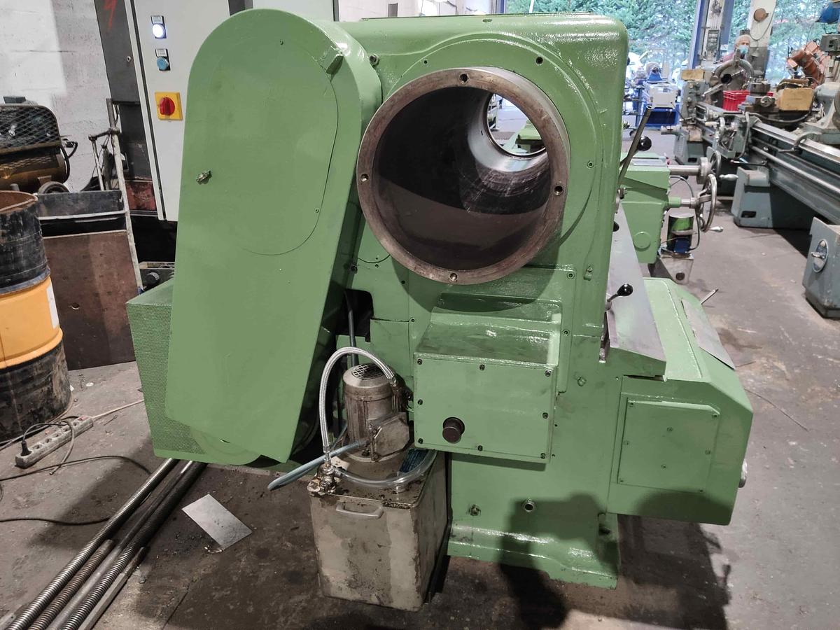 Usado TORNO DEMOOR 825-320 DE 3000