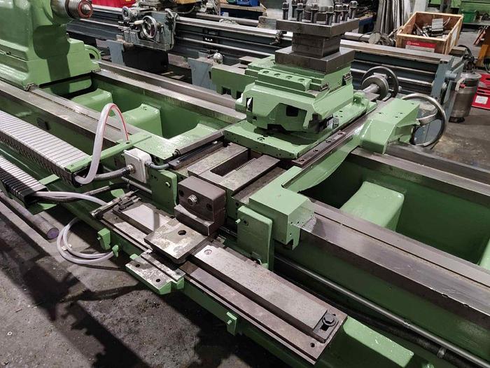 Usado TORNO DEMOOR 825-320 DE 3000