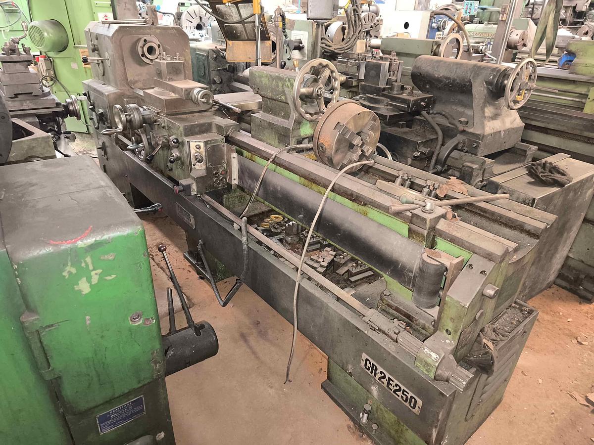 Usado TORNO LACFER CR2-E250 DE 2000