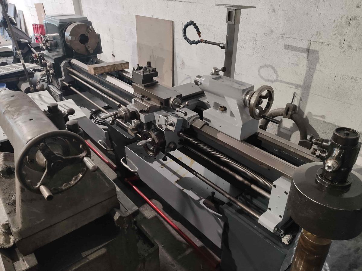 Usado TORNO JASHONE  M215E DE 2000