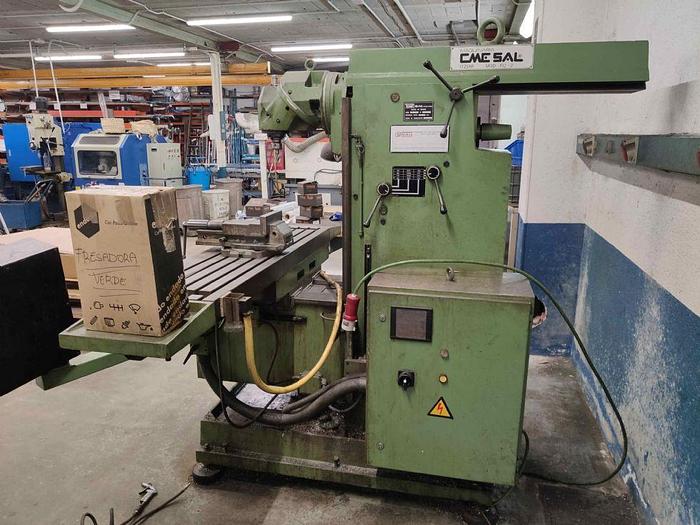 D'occasion FRAISEUSE CME FU2