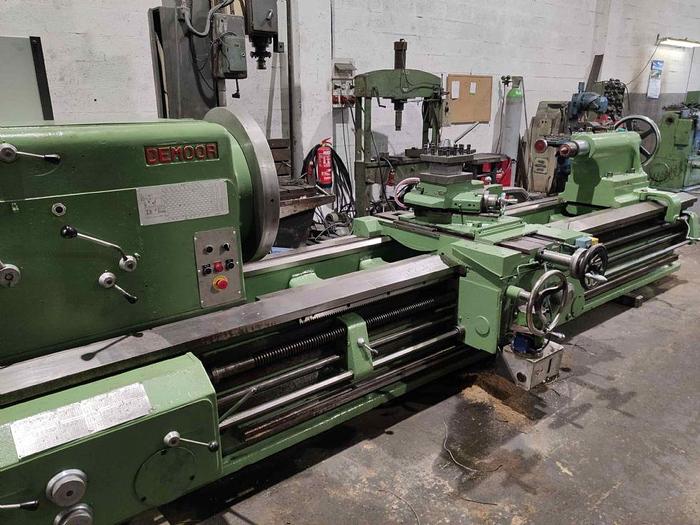 Usado TORNO DEMOOR 825-320 DE 3000