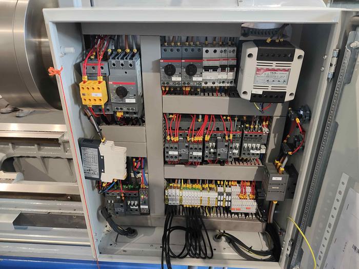 Usado TORNO AMUTIO CAZENEUVE HB810 DE 5000-RECONSTRUIDO