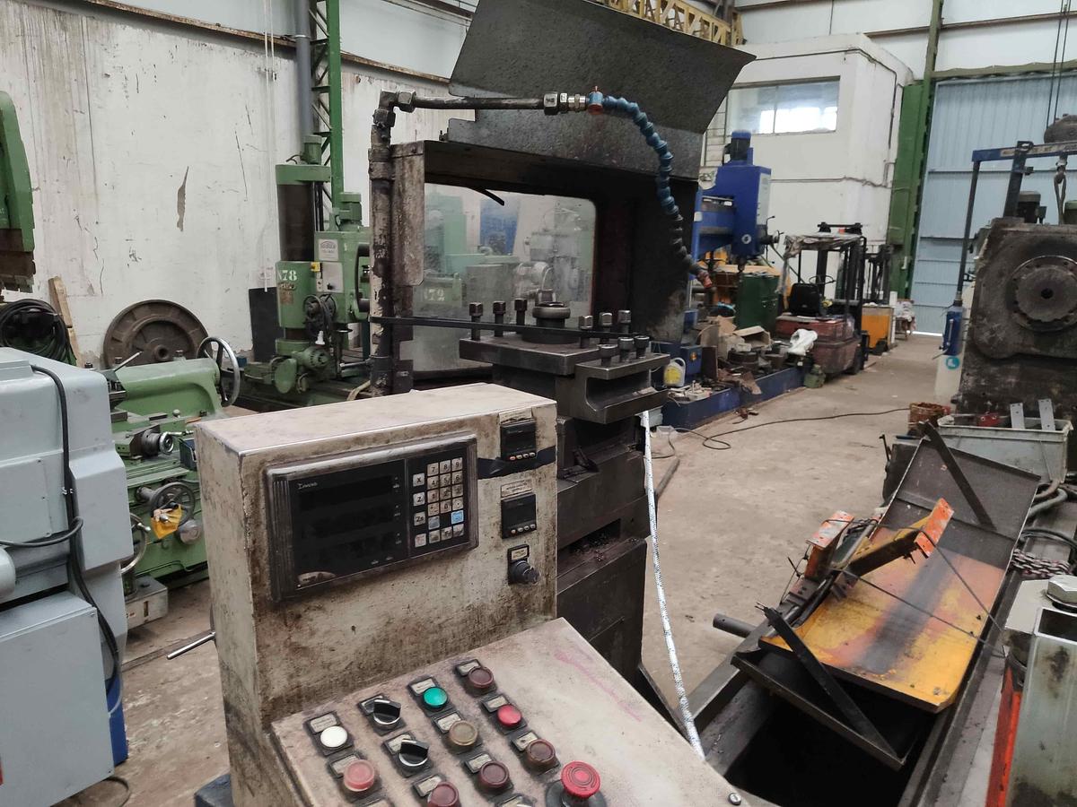 Usado TORNO GURUTZPE SUPER BT DE 8000