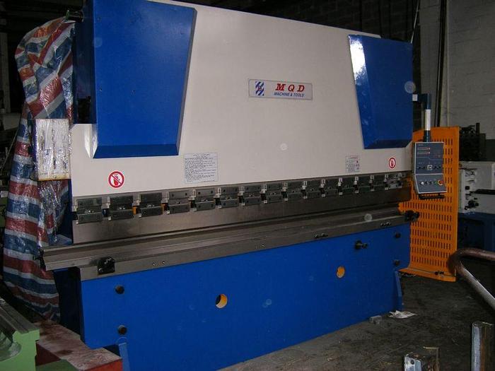 Plegadora MQD DE 3200x125TN