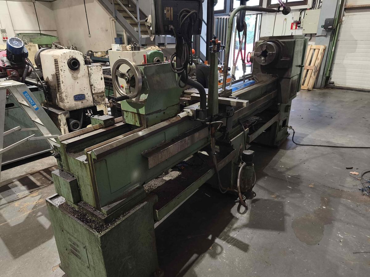 Usado TORNO JASHONE M285-82A DE 2000