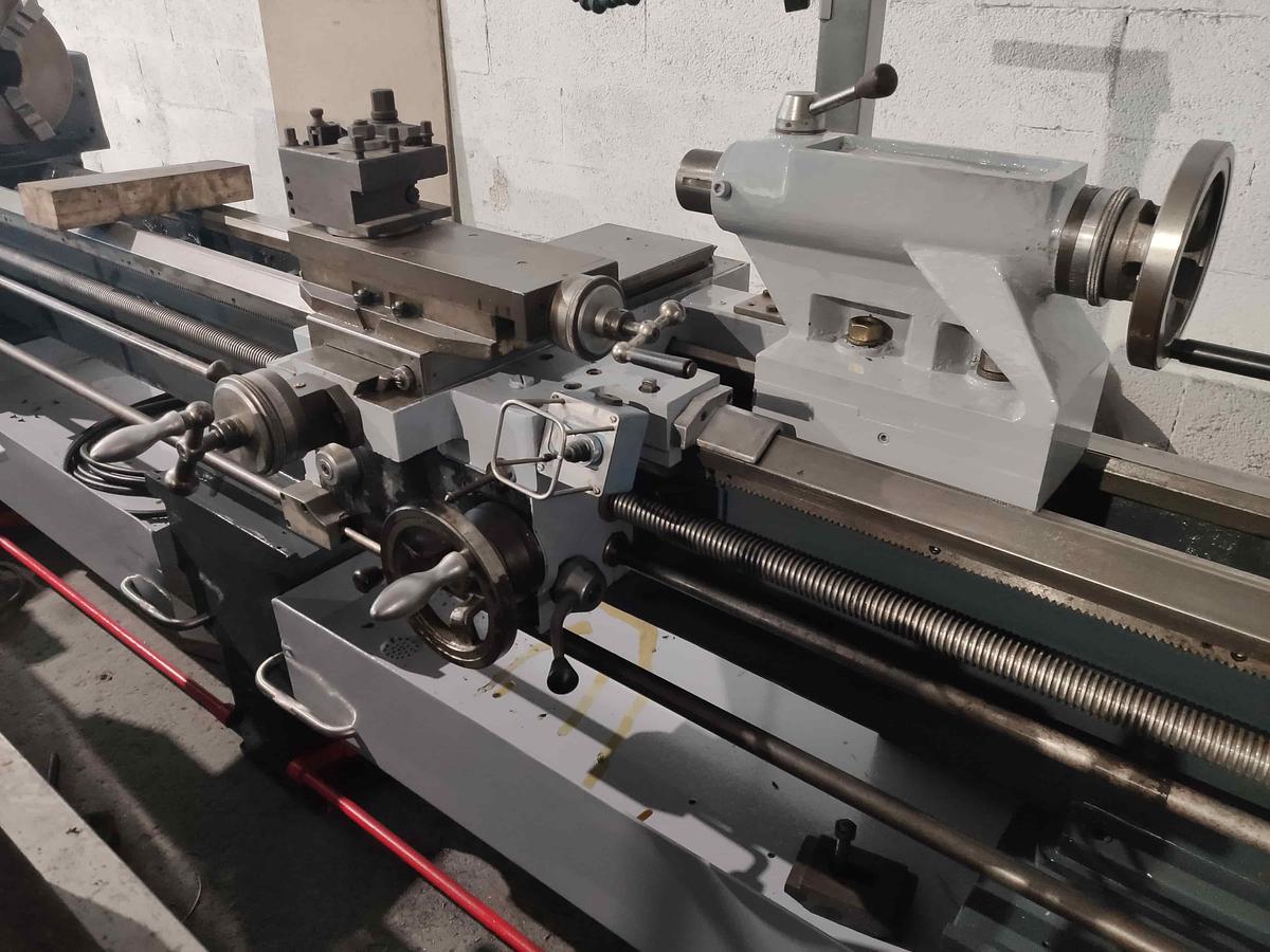 Usado TORNO JASHONE  M215E DE 2000