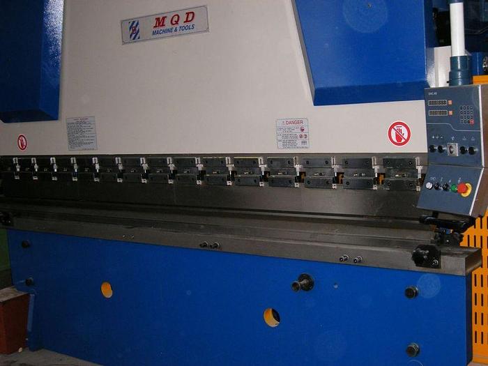 Plegadora MQD DE 3200x125TN