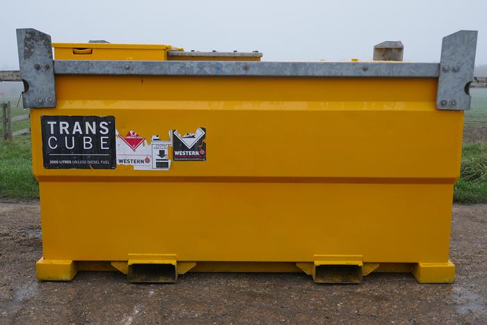 Used 2014 WESTERN 3000 LITRES