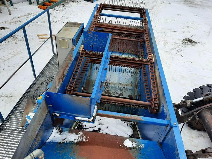 Used Material storage bunker