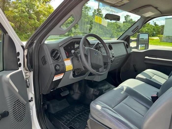 Used Altec AT40G Bucket Boom on 2015 Ford F550 Reg Cab Utility Truck - C46671