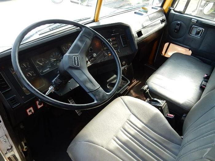 Used 1999 Volvo WG-64-T