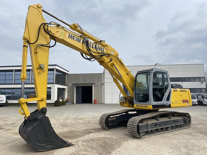 Usato 2008 NEW HOLLAND KOBELCO E215 B EVO